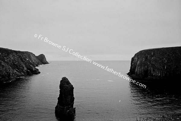 MALINBEG HARBOUR LOOKING SEAWARD